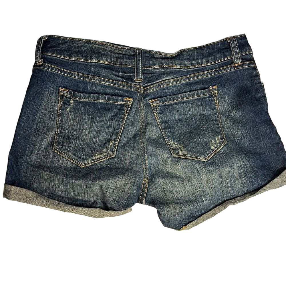 Forever 21 Denim Shorts Size 30 waist Inches. Stretchy waist
